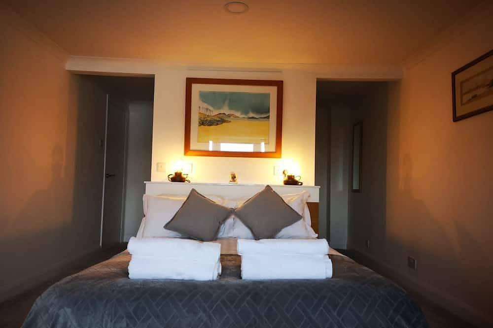Ganze Wohnung, Wunderschön präsentierte und sehr geräumige Wohnung mit einem Schlafzimmer im Herzen von Oban in Oban, Loch Linnhe