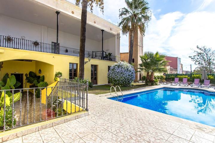 Chalet para 39 personas, con jardín, Se admiten mascotas en Bajo Penedés - 4