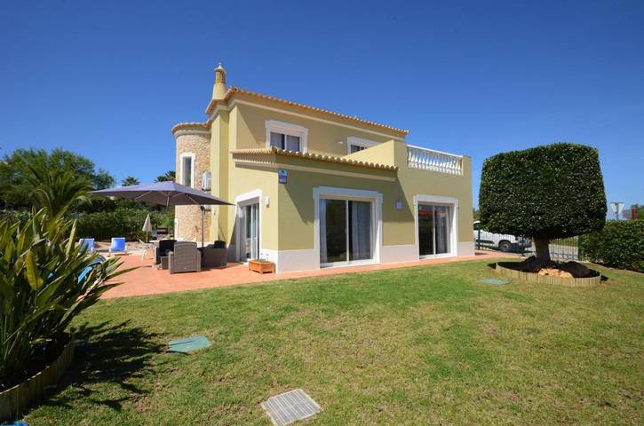 Villa pour 8 personnes, avec Balcon et Terrasse ainsi que Piscine et Vue à Portimão - 2
