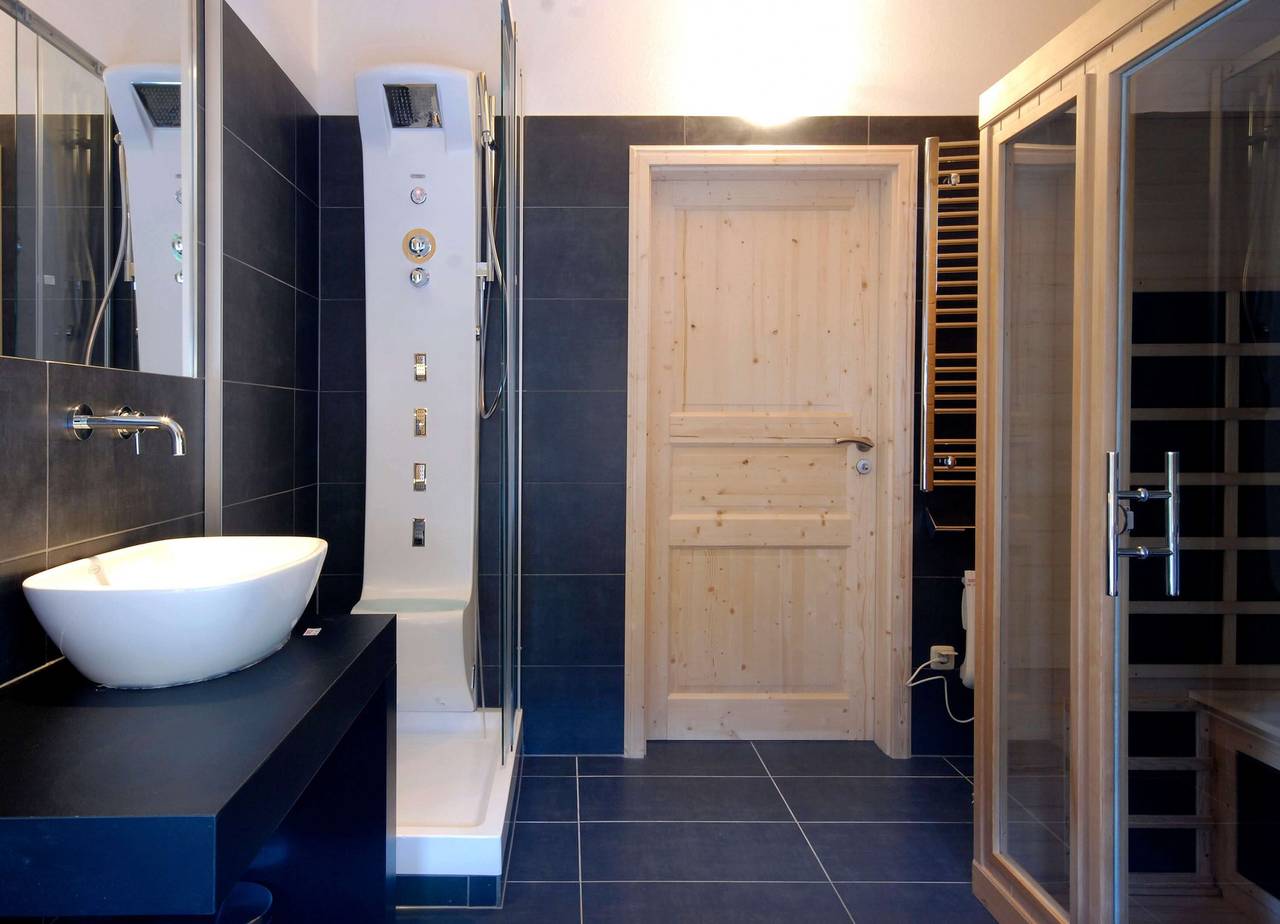 Ferienhaus # 32 mit Ir-Sauna, Dampfdusche und Whirlpool innen in Stadl-Predlitz, Turracher Höhe
