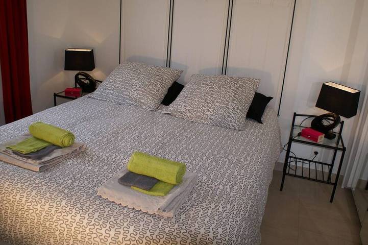 Gîte pour 4 personnes, avec balcon à Saint-Lô-d'Ourville - 3