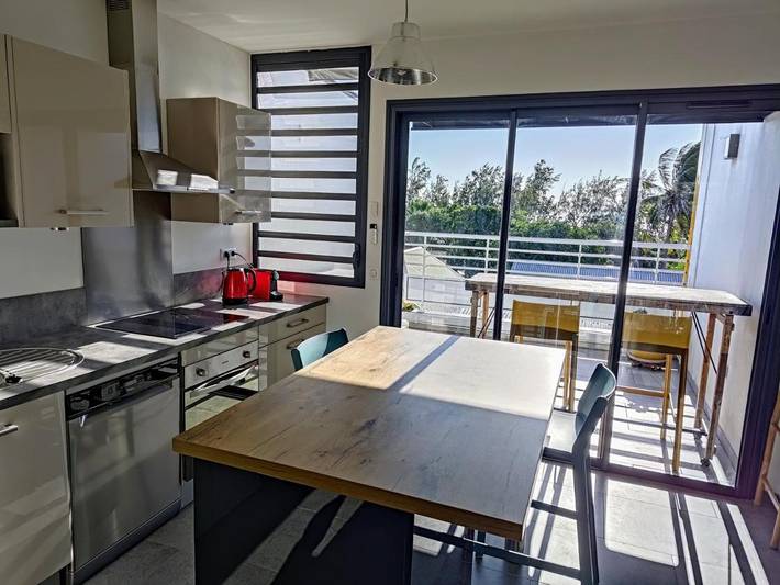 Gîte pour 2 personnes, avec vue et terrasse dans Plage de Saint-Leu