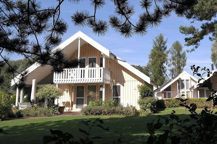 Ferienpark für 6 Personen, mit Whirlpool und Terrasse sowie Garten und Sauna