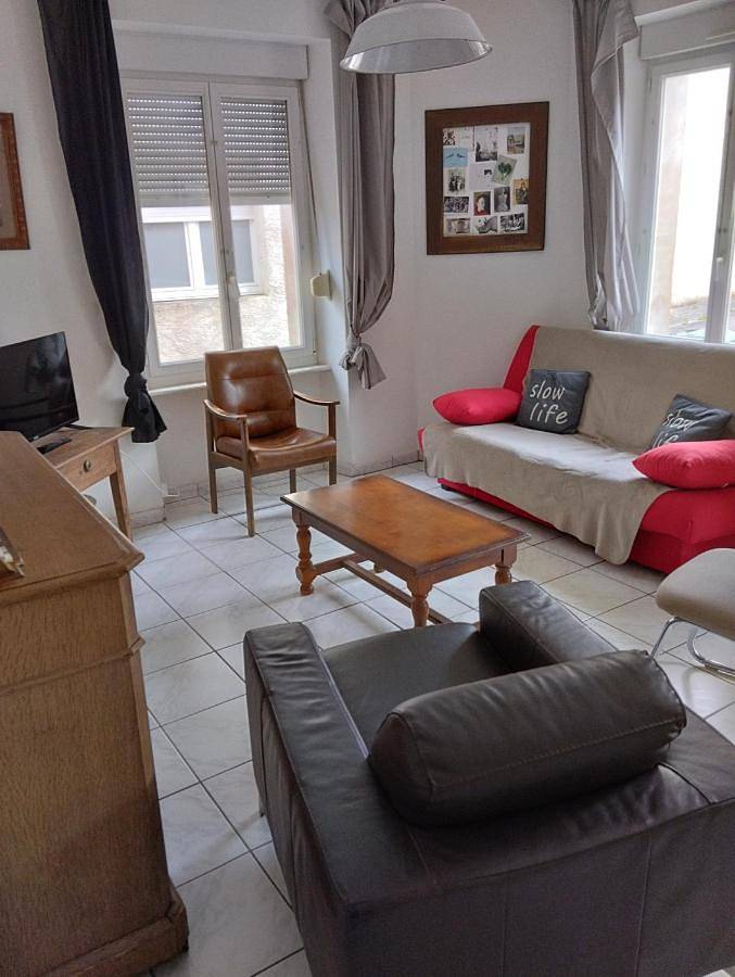 Location de vacances pour 5 personnes, avec Terrasse ainsi que Jardin et Vue à Saint-Maurice-sous-les-Côtes