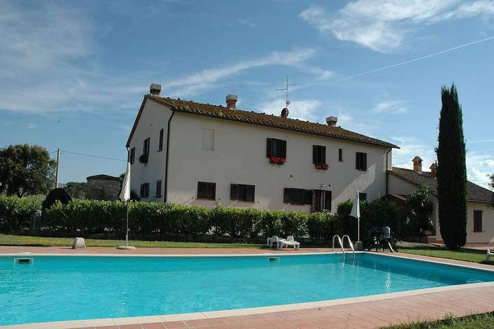 Ferienwohnung für 4 Personen, mit Pool und Garten - 1