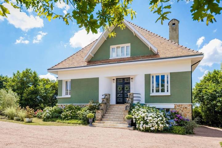 Chambre d’hôte pour 2 personnes, avec Terrasse et Jacuzzi ainsi que Jardin et Piscine