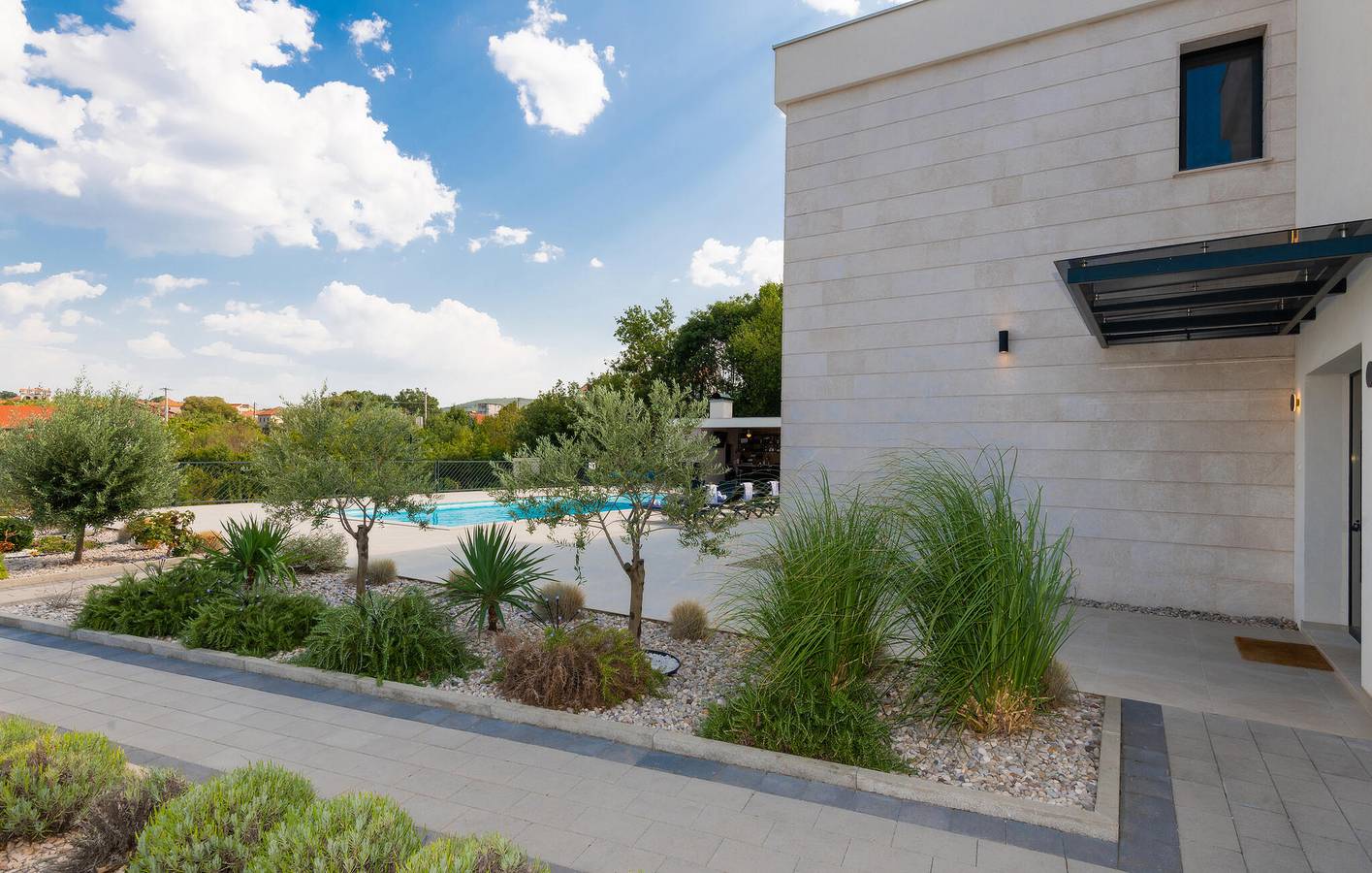 Reizendes Haus, 2 km vom Fluss entfernt: WLAN, Pool, Terrasse und Parkplatz in Imotski, Makarska Riviera