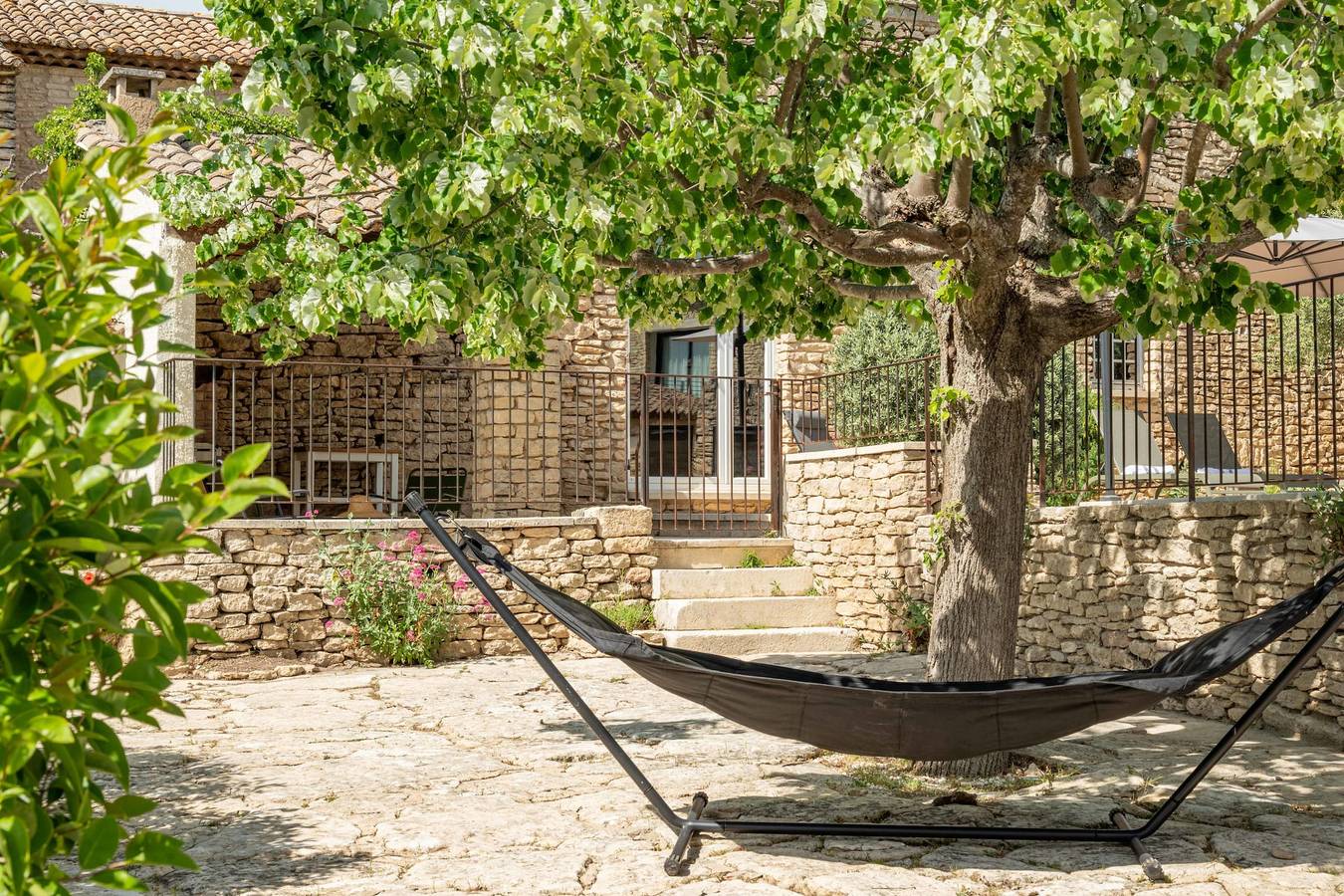L'Evasion: Traditioneel Provencaals huis te huur met zwembad in Cabrières-d'Avignon, Parc naturel régional du Luberon