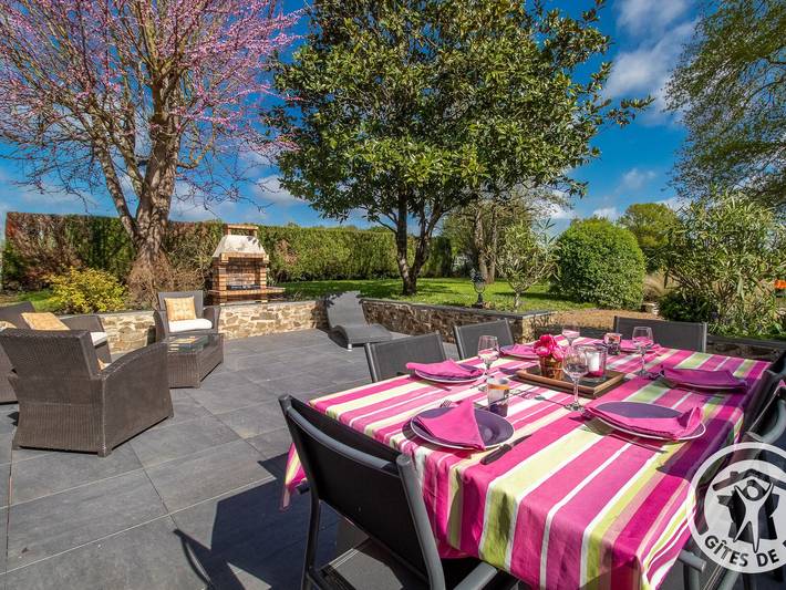 Gîte pour 4 personnes, avec Terrasse et Jardin