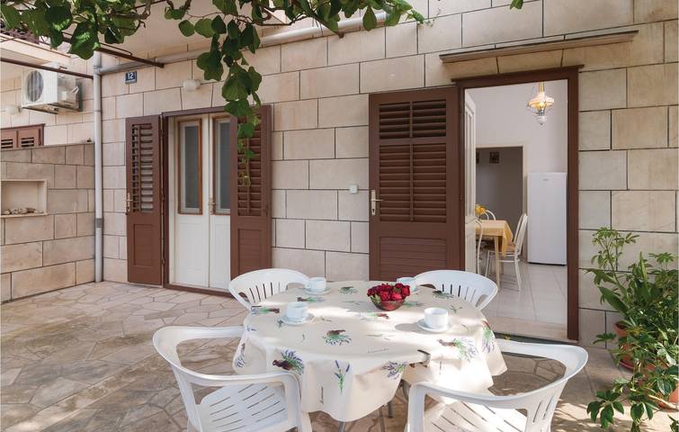 Gîte pour 4 personnes, avec terrasse, animaux acceptés à Supetar - 4