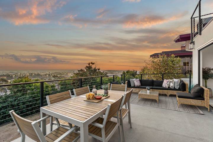 Vacation rental for 8 people, with terrace and yard, with pets in San Diego