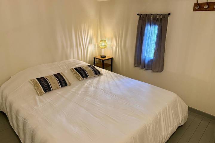 Ganze Wohnung, Ferienwohnung für 2 Personen mit Terrasse in L'Isle-sur-la-Sorgue, Vaucluse