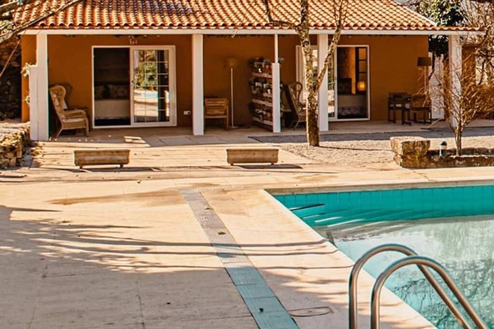Casa de campo em Celorico de Basto, a 500 metros do centro, ambiente tranquilo . in Britelo, Gémeos e Ourilhe, Distrito de Braga