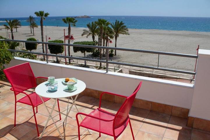 Casa de huéspuedes para 2 personas, con Vistas en Carboneras