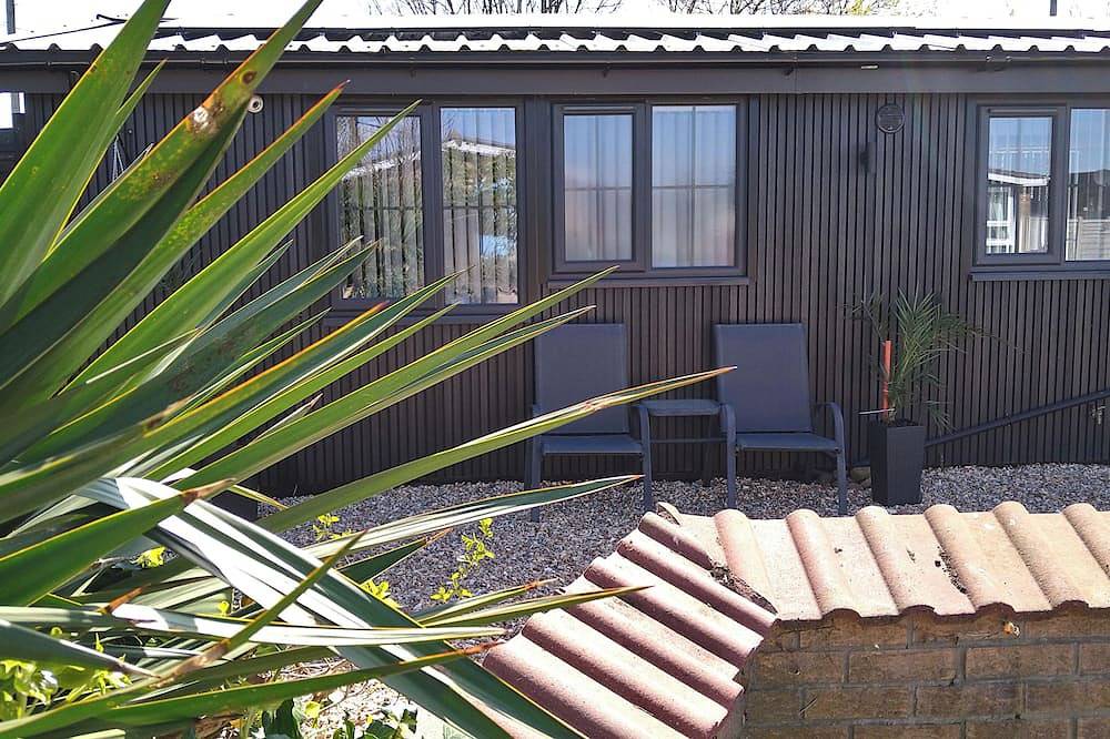 19 The Court, pet friendly, country holiday cottage in Anderby Creek in Anderby, Lincolnshire