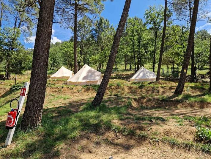 Tente pour 2 personnes, avec bassin pour enfant en Provence-Alpes-Côte d'Azur - 4