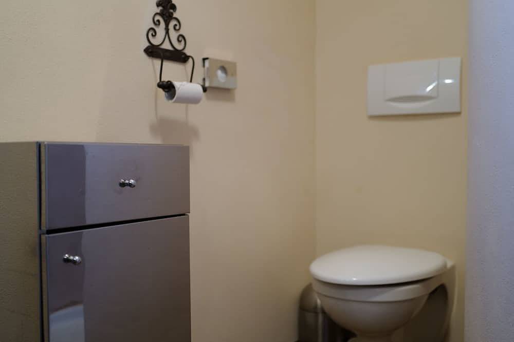 Ganze Wohnung, Gartentraum-Ferienwohnung in Pünderich, Traben-Trarbach und Umbegung