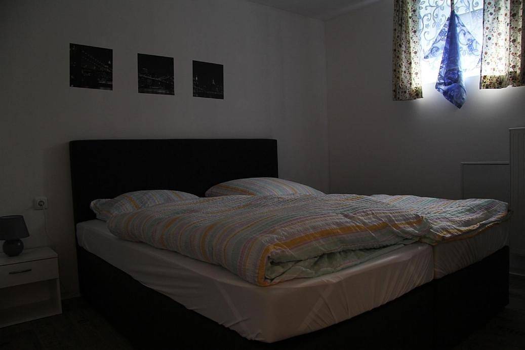 Ganze Wohnung, Twin Room in Rehau, Landkreis Hof