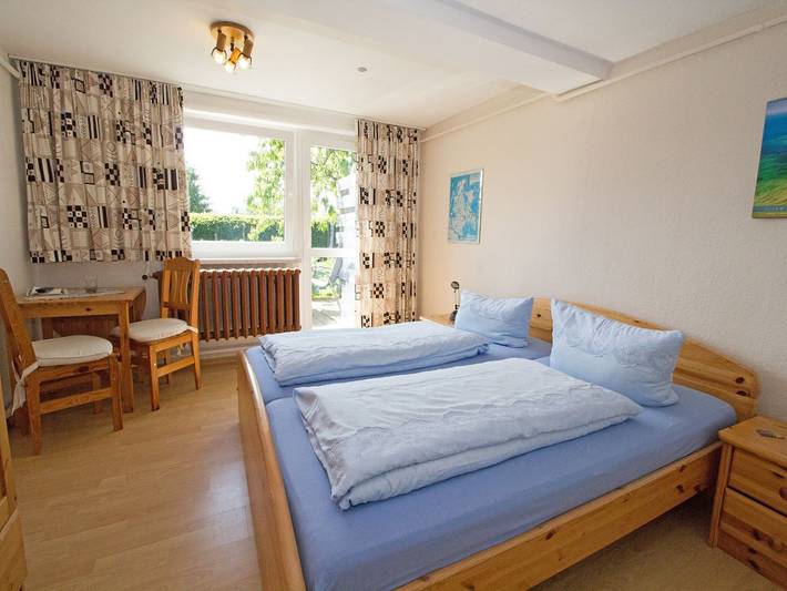 Ferienwohnung für 2 Personen, mit Ausblick und Terrasse sowie Garten, mit Haustier in Sassnitz - 3