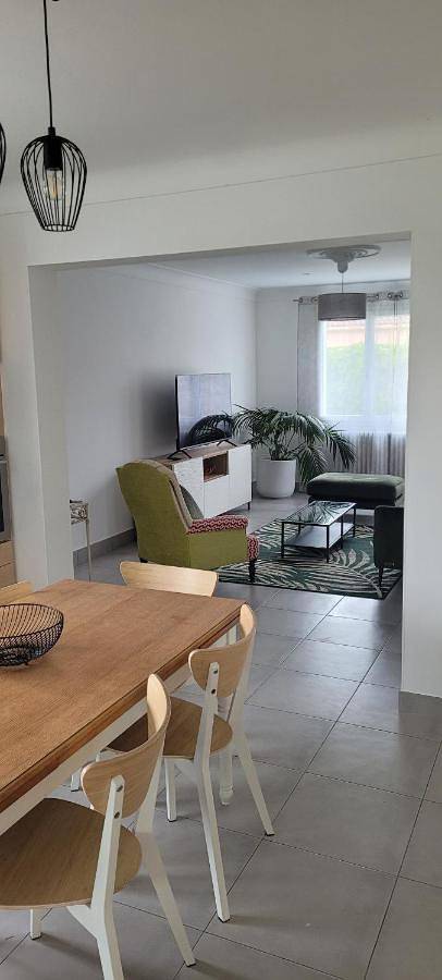 Gîte pour 8 personnes, avec jardin à Mouilleron-le-Captif - 2