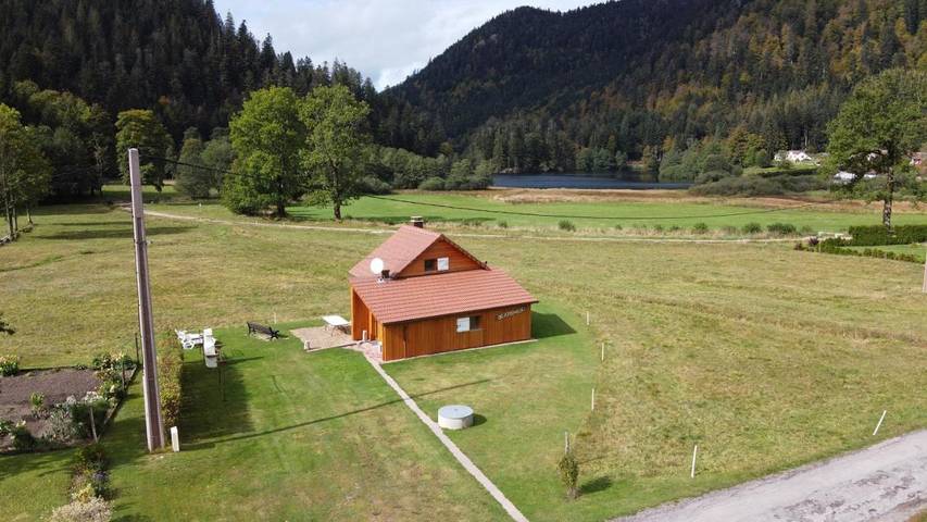 Casa rural para 4 personas, con sauna y vistas al lago además de vistas y jardín - 1