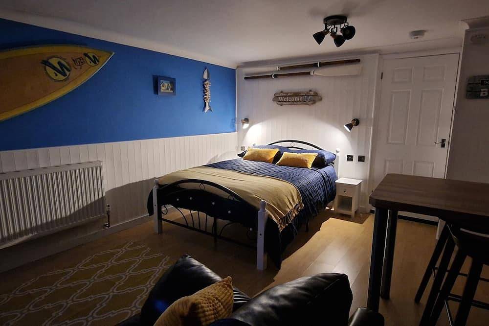 Hayling Hideaway, private self contained cosy annex near to beach in Hayling Island, Havant