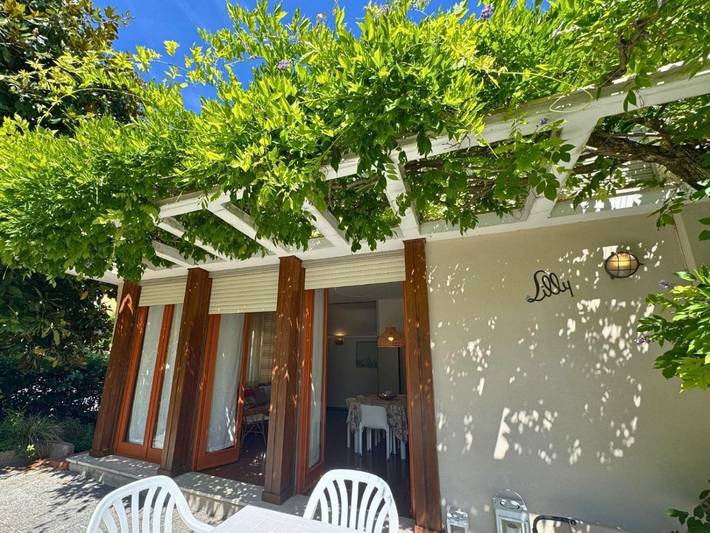 Villa für 5 Personen, mit Terrasse und Ausblick sowie Garten in Grado