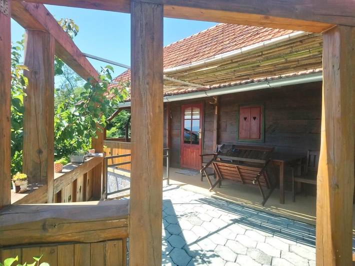 Ferienwohnung für 6 Personen, mit Balkon und Terrasse sowie Garten und Sauna