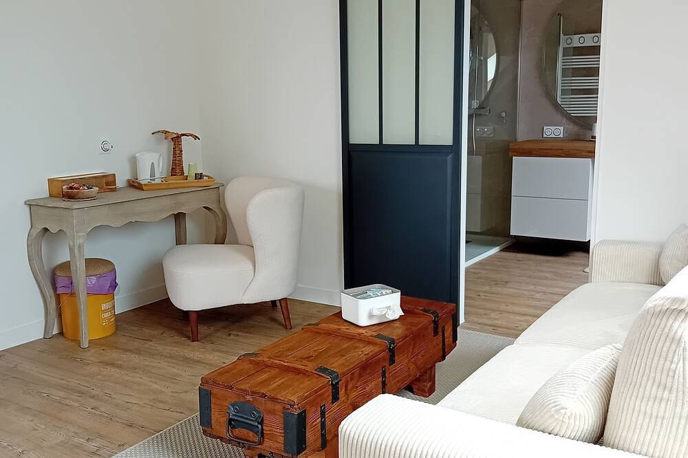 Suite Familiale Spacieuse vue sur Plan D'eau et sur les Hauteurs des Marais in Saint-Côme-du-Mont, Región de Saint-Lô