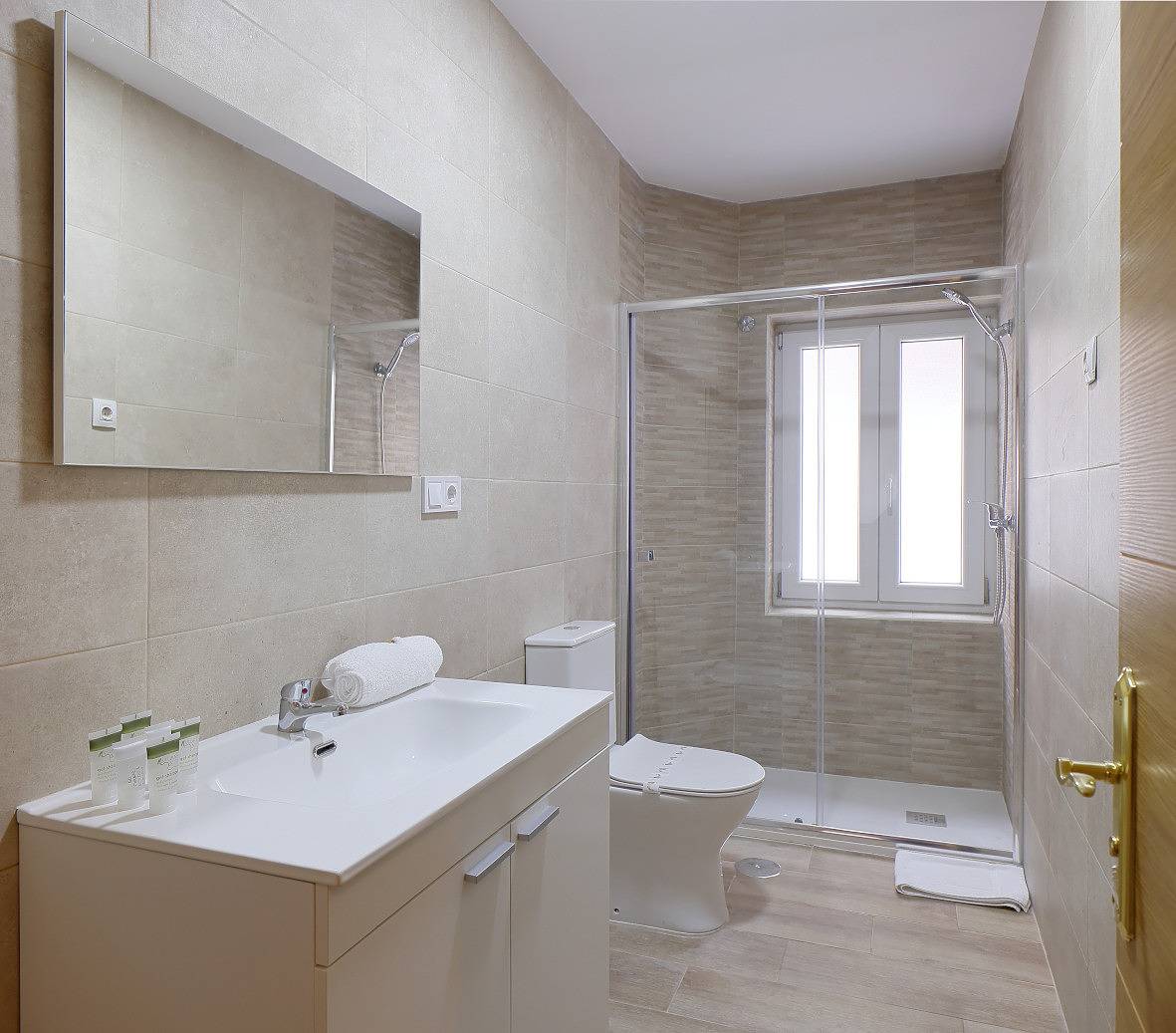 Appartement entier, 657A1 Alquiler De Temporada Moderno apto con patio in Oviedo, Chaîne Cantabrique