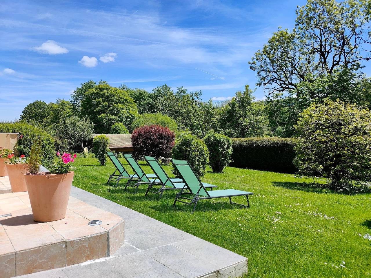 Ganze Ferienwohnung, Gite Lys Montagnes du Jura mit Spa Sauna Fluss in Foncine-le-Haut, Regionaler Naturpark Hochjura
