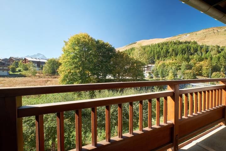 Apartamento entero, Apartamento '2 Alpes - 2-4 personas' con vistas a la montaña, balcón y Wi-Fi in Mont-de-Lans, Les Deux Alpes