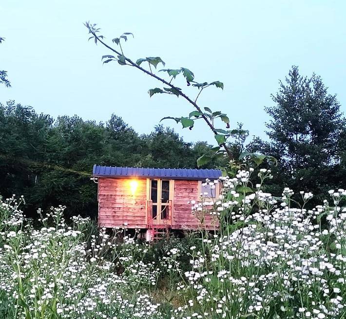 Vacation rental for 2 people, with Yard and Lake view as well as View in Milan Province