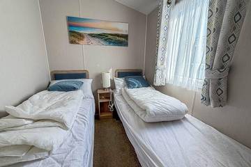 Static Caravan for 8 People in Waveney District, Suffolk, Photo 4