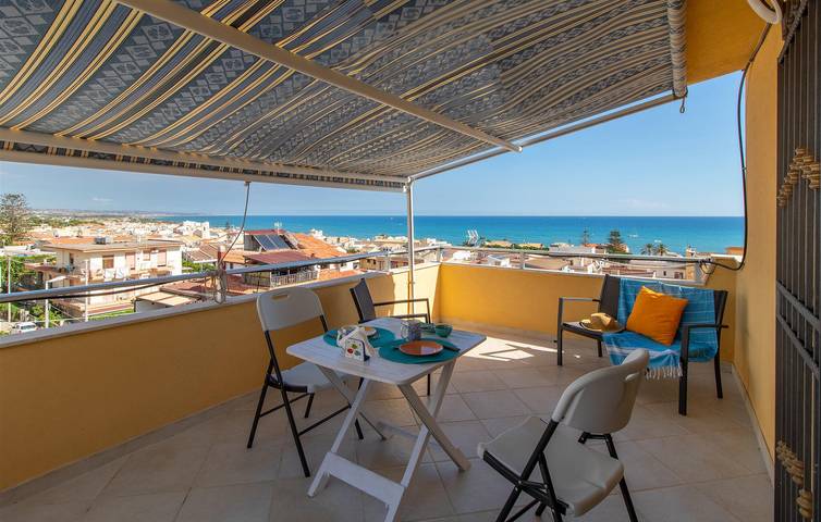 Ferienwohnung für 6 Personen, mit Terrasse in Marina di Ragusa - 2