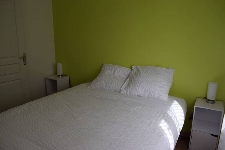 Location de vacances pour 8 personnes, avec piscine à Vesseaux - 4