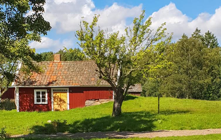 Hus för 6 Personer med trädgård in Vara, Västergötland