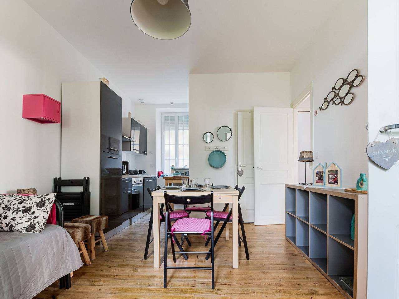 Ganze Wohnung, Cosy apartment in Isigny-sur-Mer with a terrace in Saint-Benoît-de-l'Aure, Bayeux und Umgebung