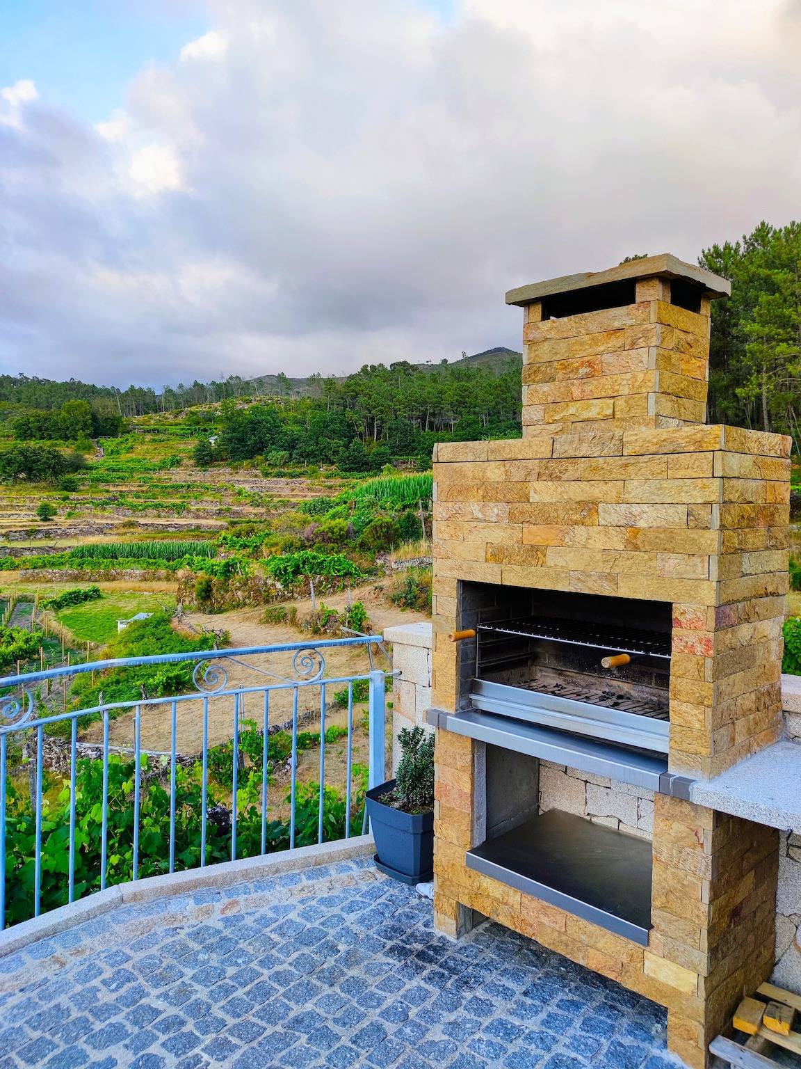 Bungalow « T1 - Casa Dona Florinda » avec vue montagne, Wi-Fi et climatisation in Britelo, Gerês