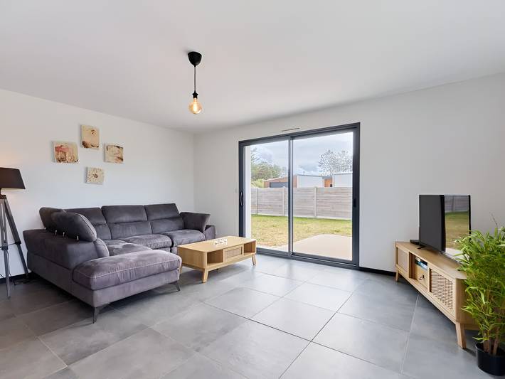 Location de vacances pour 6 personnes, avec terrasse, animaux acceptés à Saint-Germain-sur-Ay - 2
