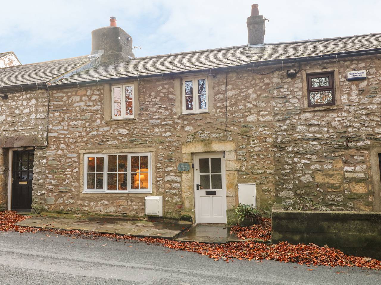 2 Storrs Cottages in Ingleton, Yorkshire Dales National Park