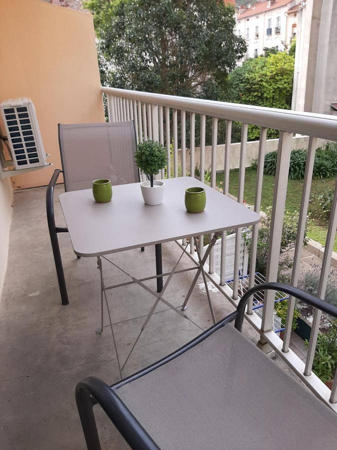 Gîte pour 2 personnes, avec jardin et vue dans Office De Tourisme D Amelie Les Bains - 2