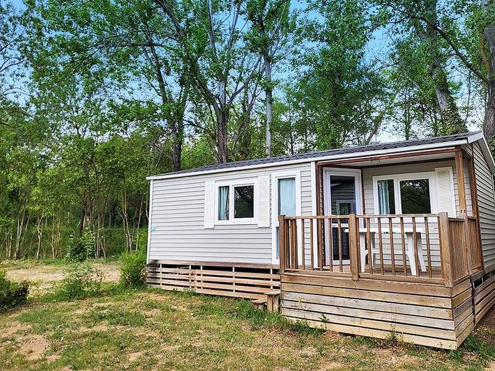 Camping Le Val de Cesse - Mobilheim 4 personen - Malin 20m² - 2 Schlafzimmer - Klimaanlage - Terrasse -. in Mirepeisset, Mittelmeerküste (Frankreich)