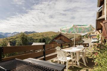 Gîte pour 4 personnes, avec jardin à Poubeau