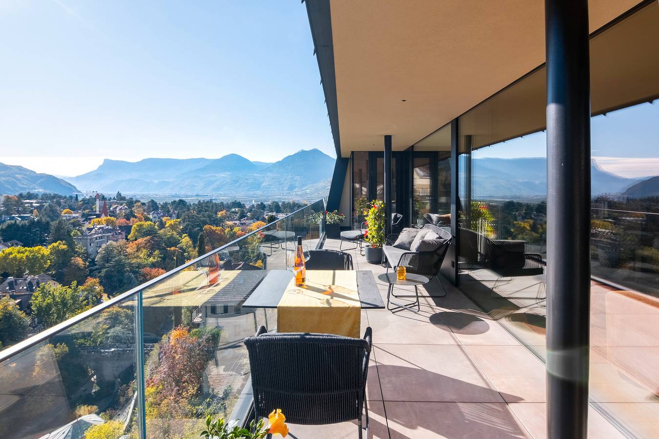 Appartamento intero, Appartamento 'Levita Living Freiheit' con vista sulle montagne e terrazza privata in Comune di Tirolo, Gruppo Tessa