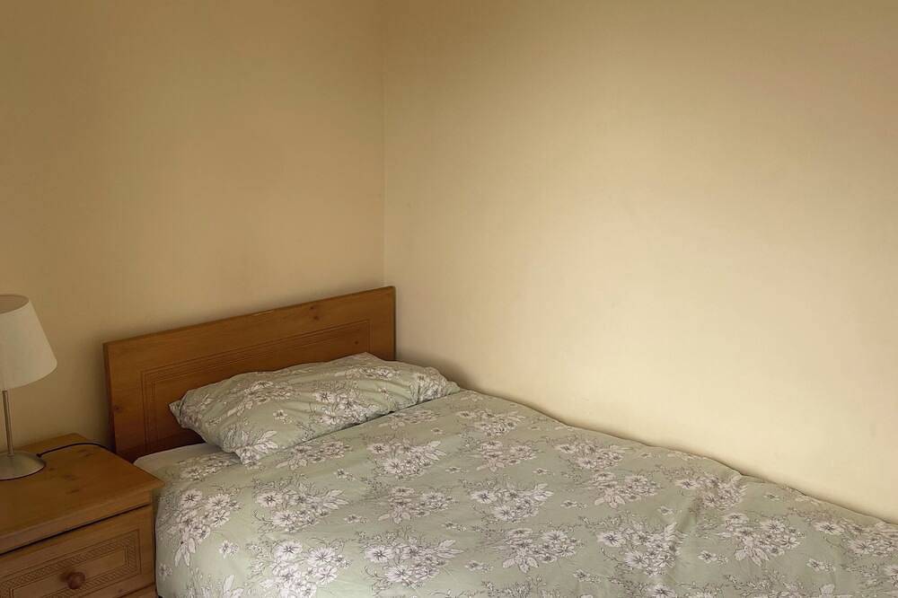 Quiet, comfortable house in town, in Galway, County Galway