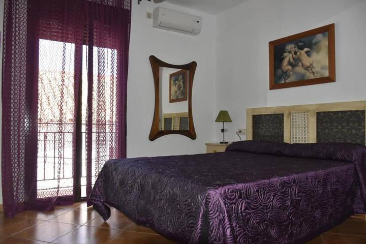 Casa rural para 12 personas, con balcón y vistas en Baños de la Encina - 2