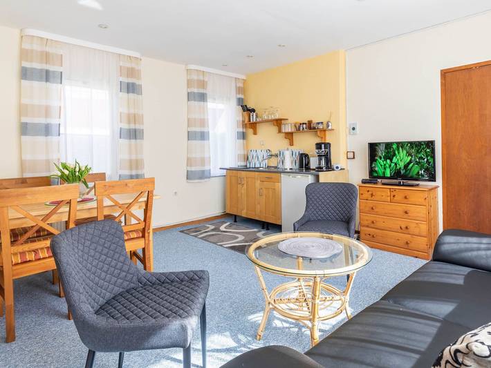 Ferienhaus für 4 Personen, mit Terrasse und Garten in Boltenhagen - 3