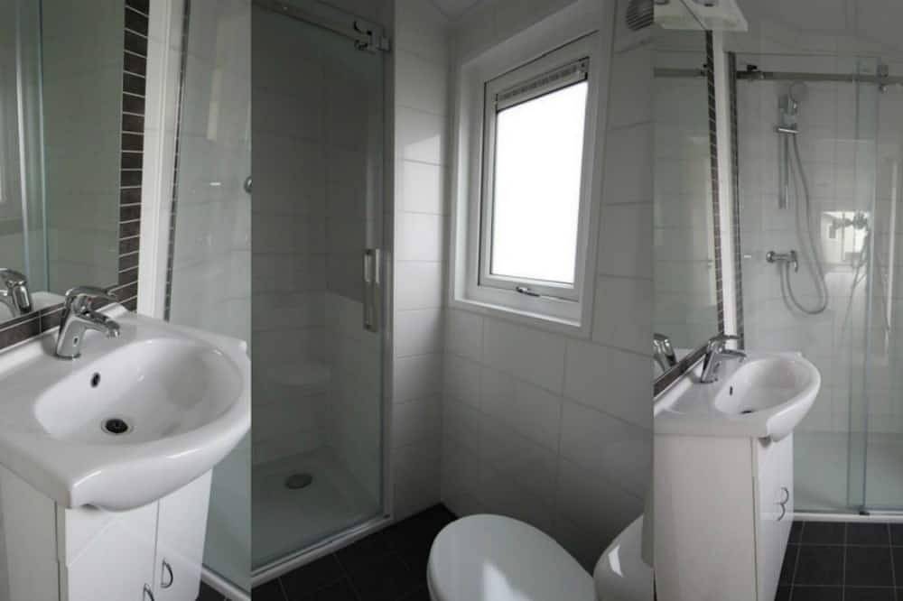 Lux. Chalet 4 Personen,nur 318 Schritte Zum Strand, komplett eingezäunter Garten in Renesse Strand, Renesse