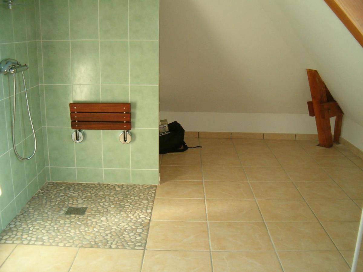 Four-Bedroom House in Bort-les-Orgues, Région d'Ussel